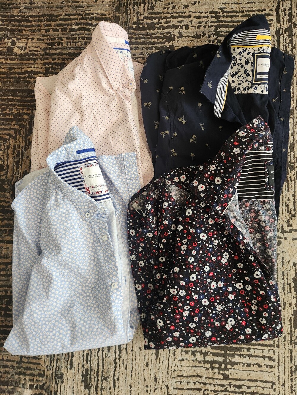 Demin&Flower Men Four Shirts Short Sleeve Size XL